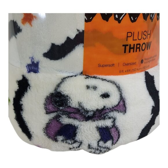 Peanuts Snoopy Halloween Plush Throw Blanket 60x72" Oversized Soft Cozy - Picture 4 of 11